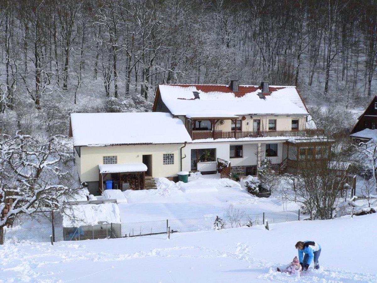 Quiet Holiday Home With Terrace Korbach Exteriör bild