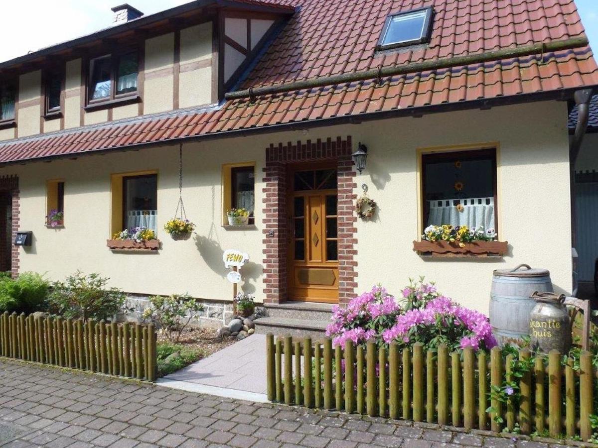 Quiet Holiday Home With Terrace Korbach Exteriör bild